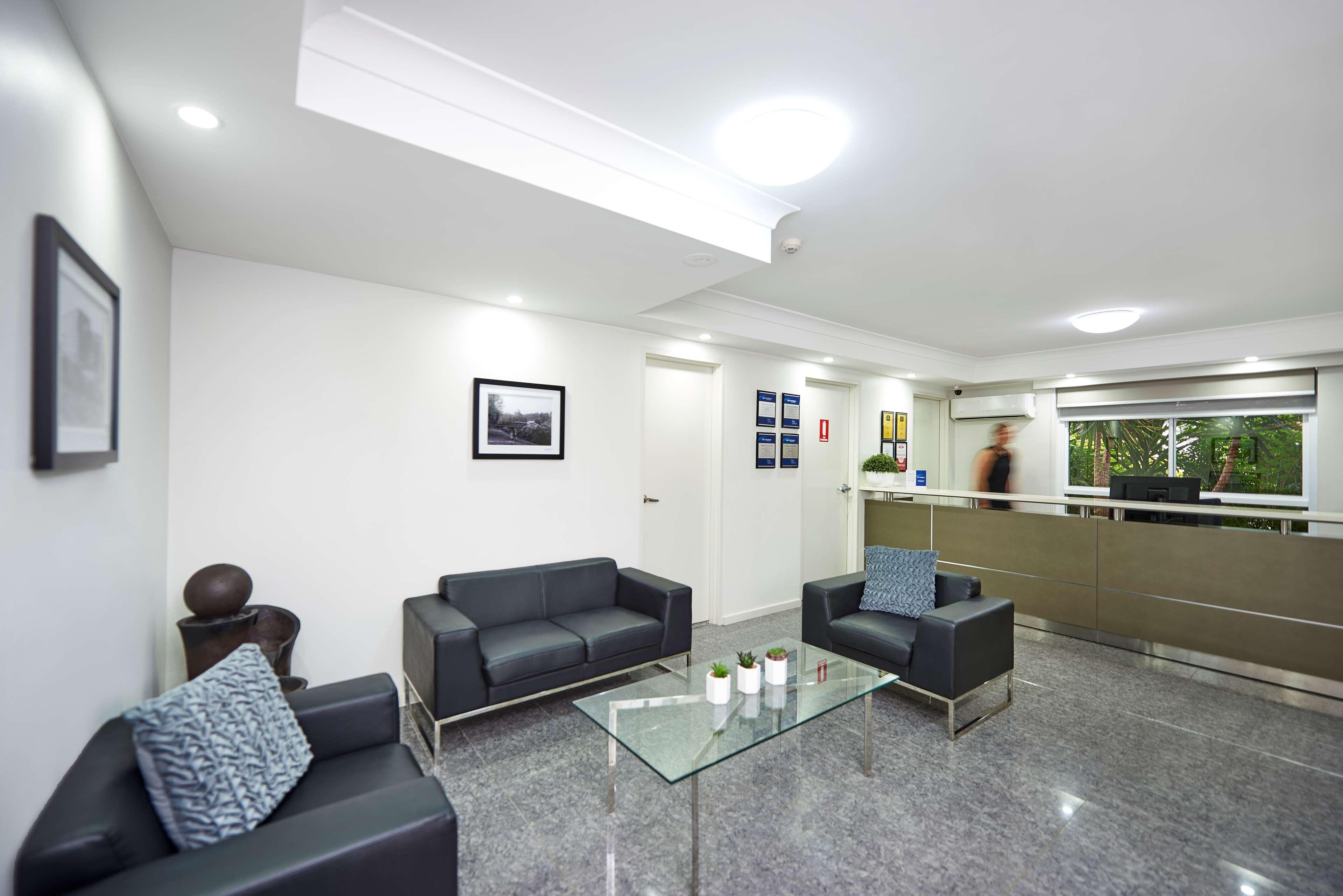 Best Western Casula Motor Inn Exterior photo