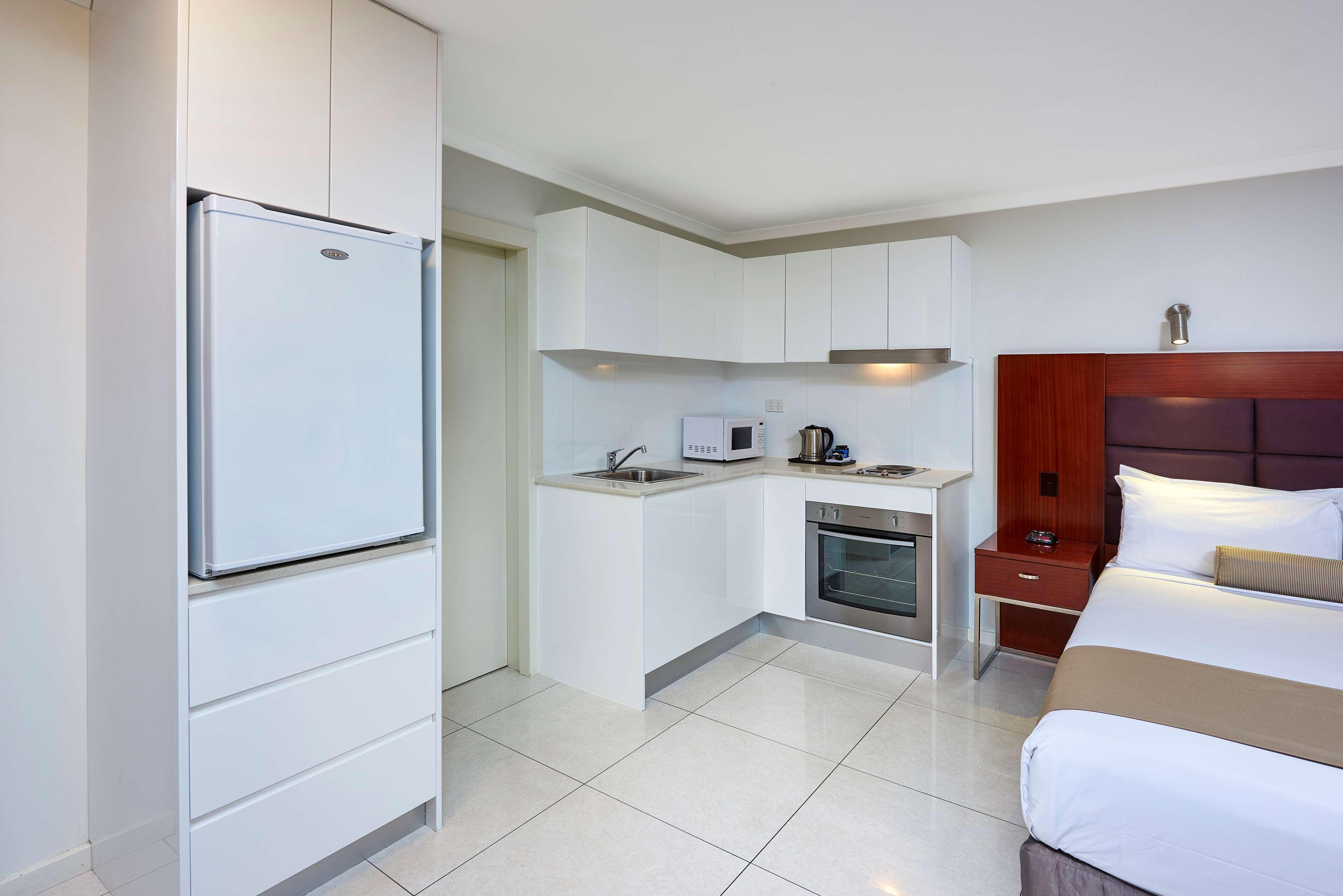Best Western Casula Motor Inn Exterior photo