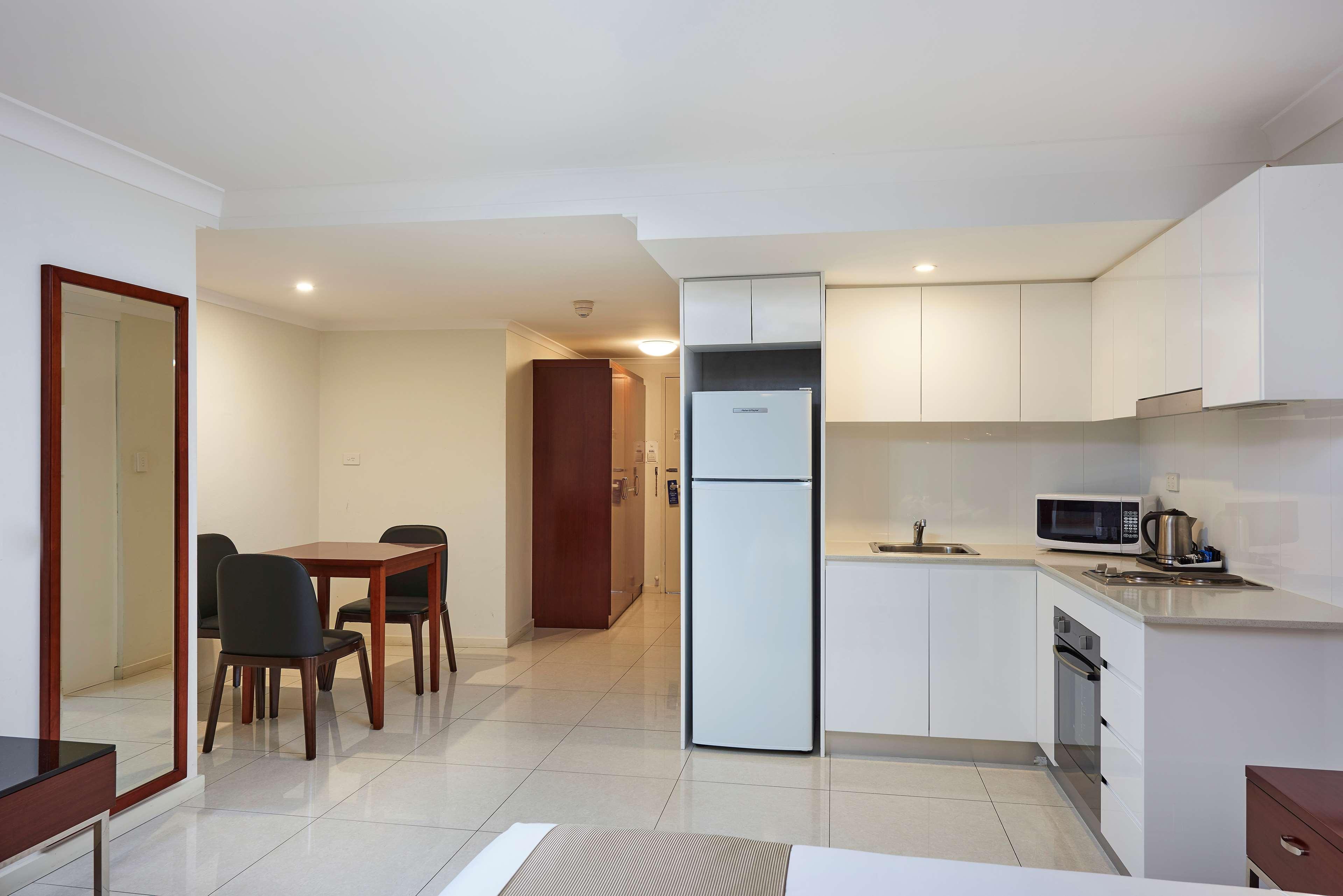 Best Western Casula Motor Inn Exterior photo