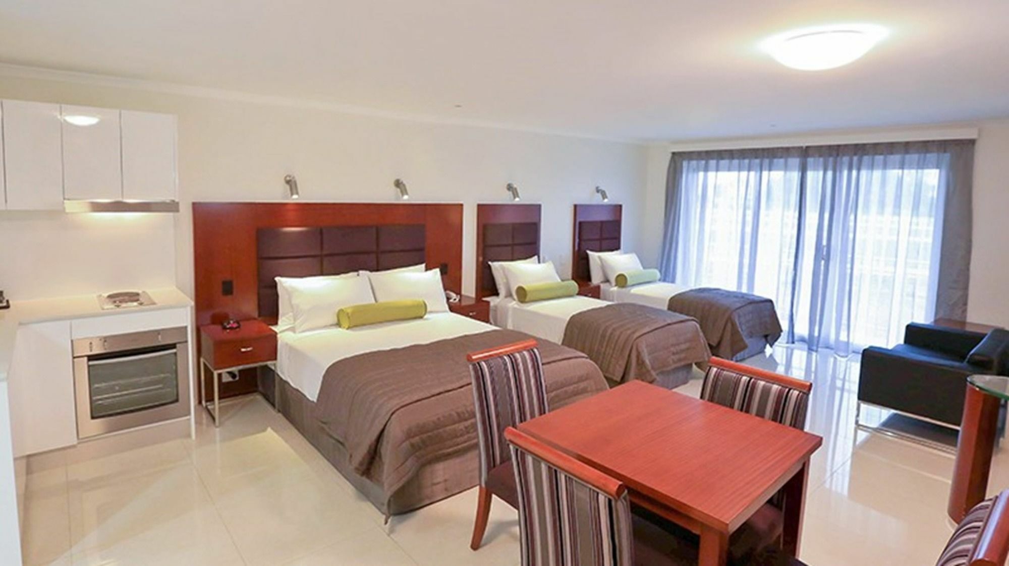 Best Western Casula Motor Inn Exterior photo
