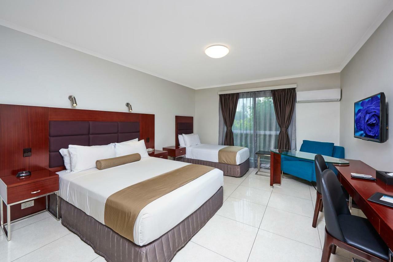 Best Western Casula Motor Inn Exterior photo