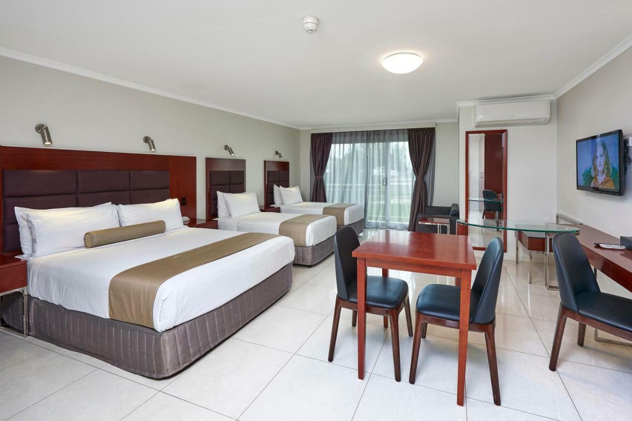 Best Western Casula Motor Inn Exterior photo